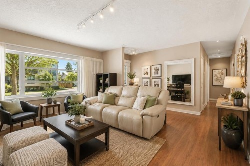 2816 24 Street Nw, Calgary, AB - Indoor Photo Showing Living Room
