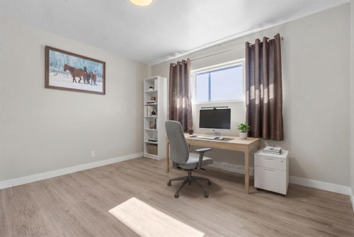 518B Highwood, Longview, AB 