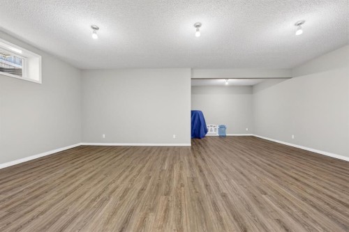 71 Walden Manor Se, Calgary, AB - Indoor Photo Showing Other Room