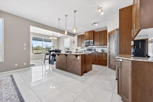 71 Walden Manor Se, Calgary, AB - Indoor Photo Showing Kitchen With Upgraded Kitchen