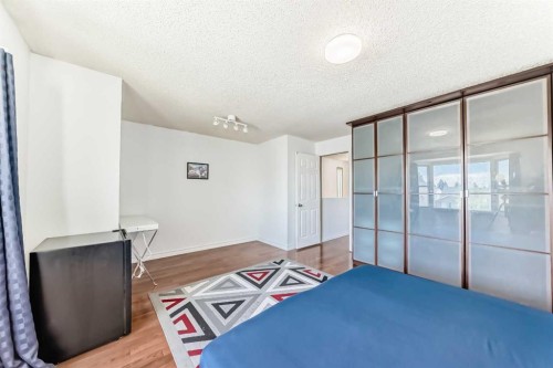 279 Falton Drive Ne, Calgary, AB - Indoor Photo Showing Other Room