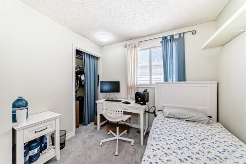 279 Falton Drive Ne, Calgary, AB - Indoor