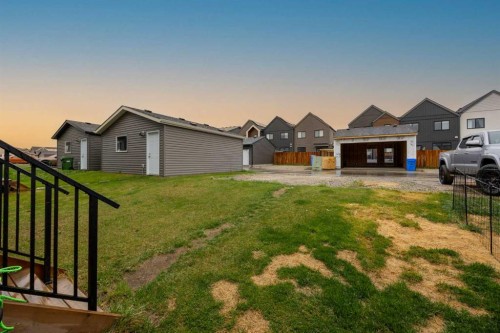 72 Seton Villas Se, Calgary, AB - Outdoor