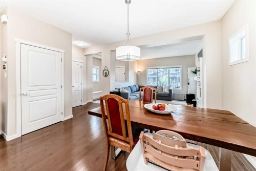 199 River Heights Green, Cochrane, AB - Indoor Photo Showing Dining Room