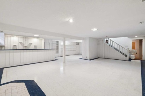 1207 Baldwin Crescent Sw, Calgary, AB - Indoor