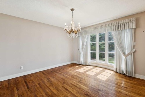 1207 Baldwin Crescent Sw, Calgary, AB - Indoor Photo Showing Other Room