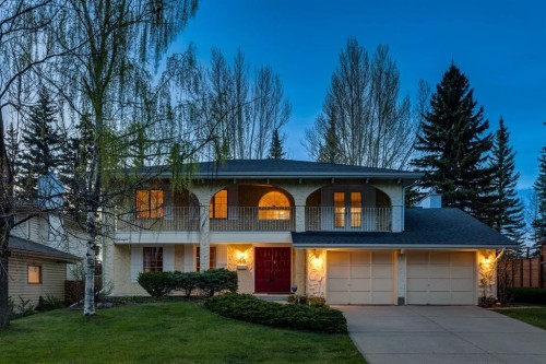 40 Varston Place Nw, Calgary, AB - Outdoor With Facade
