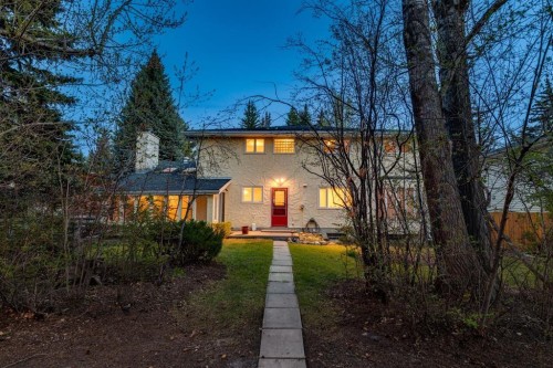 40 Varston Place Nw, Calgary, AB - Outdoor