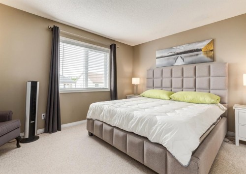 124 Copperfield Green Se, Calgary, AB - Indoor Photo Showing Bedroom