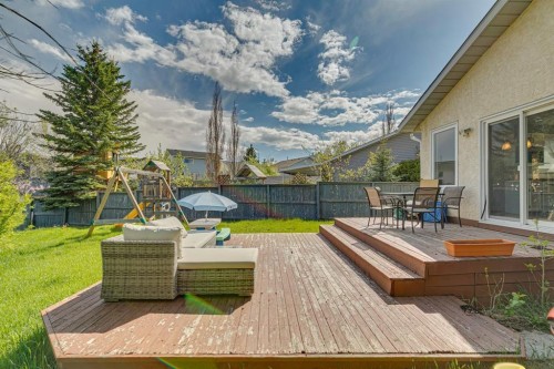 34 Shawfield Place Sw, Calgary, AB - Outdoor With Deck Patio Veranda