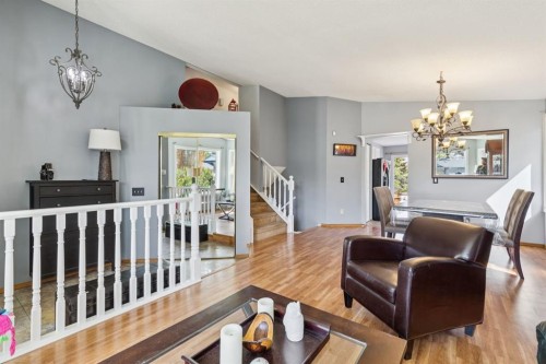 34 Shawfield Place Sw, Calgary, AB - Indoor
