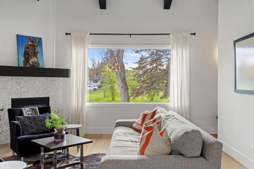32 Westminster Drive Sw, Calgary, AB 