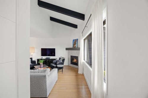 32 Westminster Drive Sw, Calgary, AB 