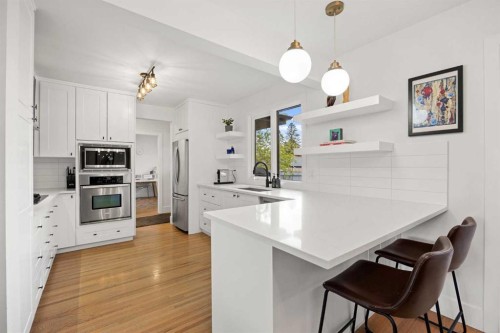32 Westminster Drive Sw, Calgary, AB 