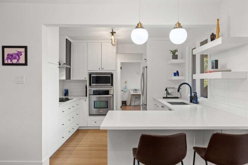 32 Westminster Drive Sw, Calgary, AB 