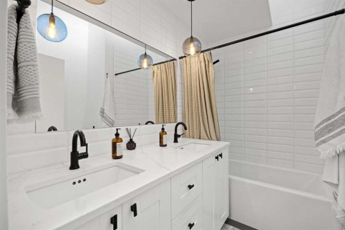 32 Westminster Drive Sw, Calgary, AB 