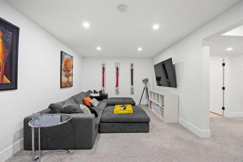 32 Westminster Drive Sw, Calgary, AB 