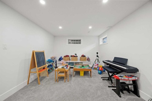 32 Westminster Drive Sw, Calgary, AB 
