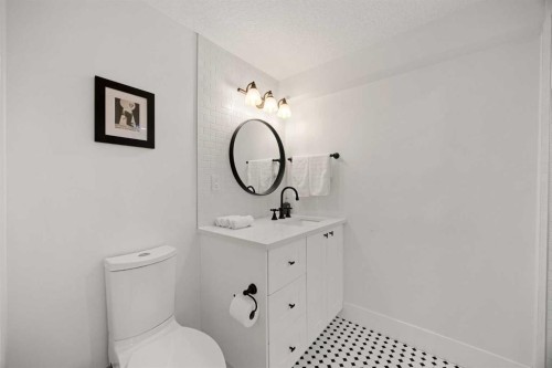 32 Westminster Drive Sw, Calgary, AB 