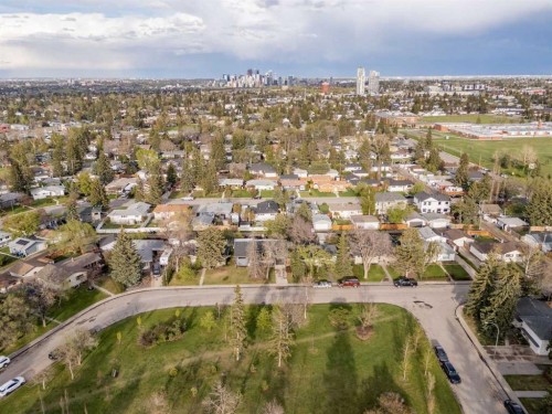 32 Westminster Drive Sw, Calgary, AB 