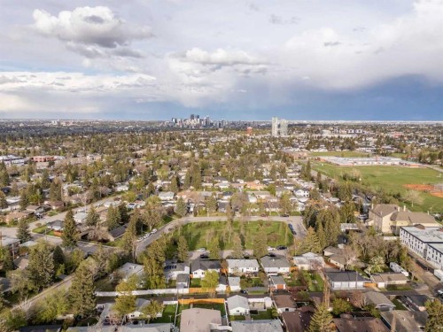 32 Westminster Drive Sw, Calgary, AB 