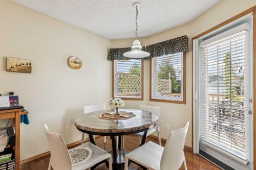 47 Sunlake Close Se, Calgary, AB - Indoor Photo Showing Dining Room