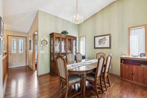 47 Sunlake Close Se, Calgary, AB - Indoor Photo Showing Dining Room