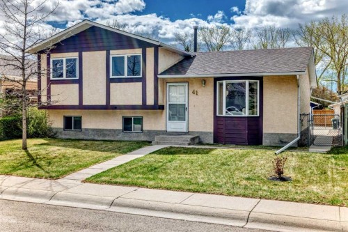 41 Alder Crescent Se, Airdrie, AB - Outdoor