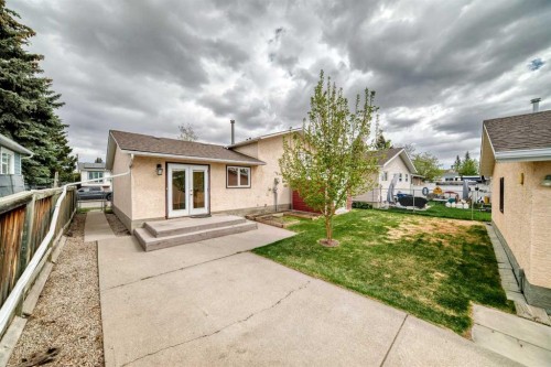 41 Alder Crescent Se, Airdrie, AB - Outdoor