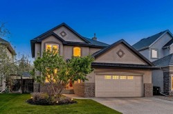 125 Cranleigh Park SE Calgary, AB T2M 1H3