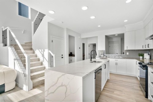 264 Mallard Grove Se, Calgary, AB - Indoor Photo Showing Kitchen With Upgraded Kitchen