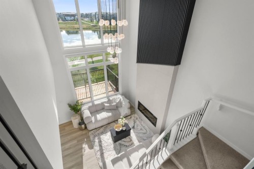 264 Mallard Grove Se, Calgary, AB - Indoor Photo Showing Other Room