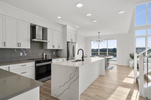 264 Mallard Grove Se, Calgary, AB - Indoor Photo Showing Kitchen With Upgraded Kitchen