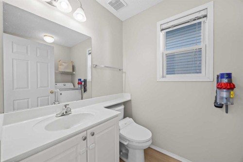176 Arbour Grove Close Nw, Calgary, AB - Indoor Photo Showing Bathroom