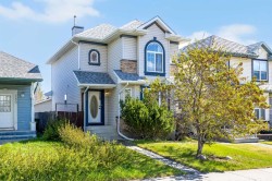 176 Arbour Grove Close NW Calgary, AB T3G 4J2