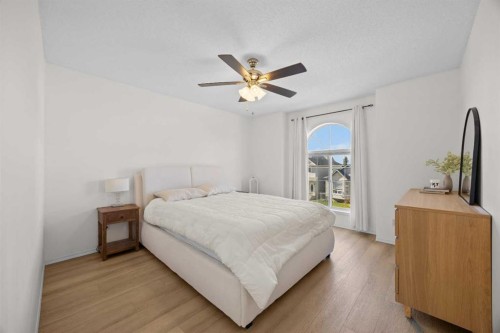 176 Arbour Grove Close Nw, Calgary, AB - Indoor Photo Showing Bedroom