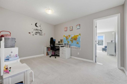 58 Kingfisher Crescent Se, Airdrie, AB - Indoor
