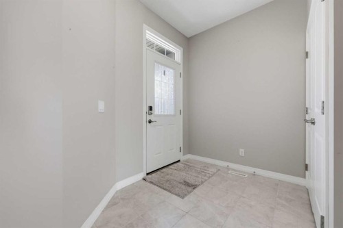 58 Kingfisher Crescent Se, Airdrie, AB - Indoor Photo Showing Other Room