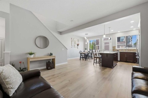 58 Kingfisher Crescent Se, Airdrie, AB - Indoor Photo Showing Living Room