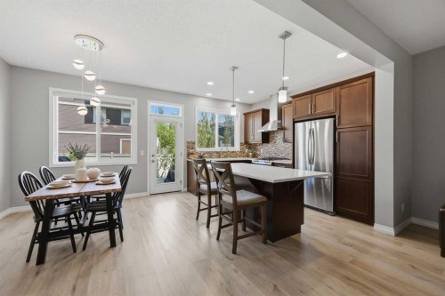 58 Kingfisher Crescent Se, Airdrie, AB - Indoor