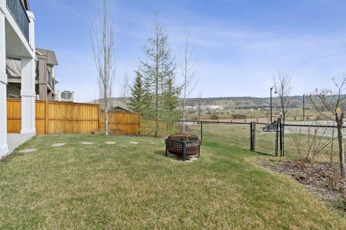 14 Riviera View, Cochrane, AB - Outdoor