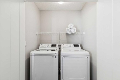 43 Willow Crescent, Okotoks, AB - Indoor Photo Showing Laundry Room