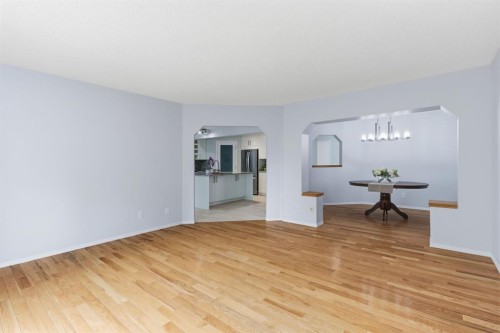 128 Valley Brook Circle Nw, Calgary, AB - Indoor