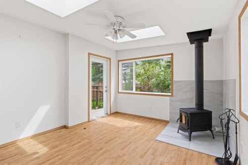 128 Valley Brook Circle Nw, Calgary, AB - Indoor Photo Showing Other Room