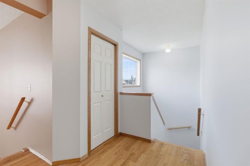 128 Valley Brook Circle Nw, Calgary, AB - Indoor Photo Showing Other Room