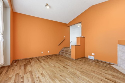 128 Valley Brook Circle Nw, Calgary, AB - Indoor Photo Showing Other Room