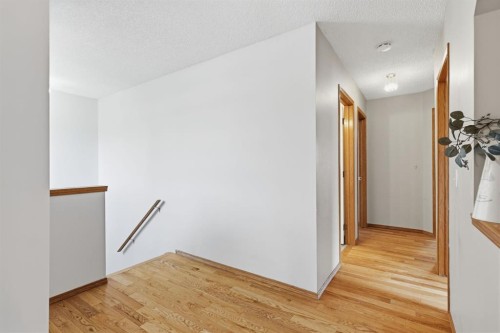 128 Valley Brook Circle Nw, Calgary, AB - Indoor Photo Showing Other Room