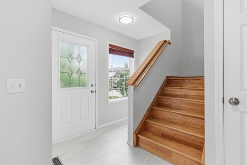 128 Valley Brook Circle Nw, Calgary, AB - Indoor Photo Showing Other Room