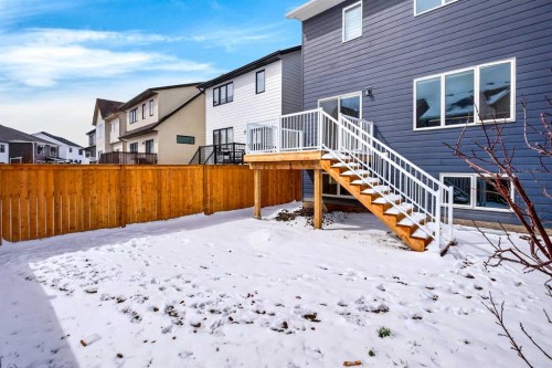 48 Willow Green Sw, Airdrie, AB - Outdoor