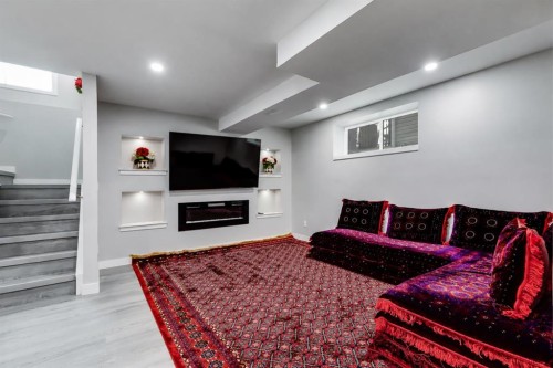 114 Hillcrest Close Sw, Airdrie, AB - Indoor